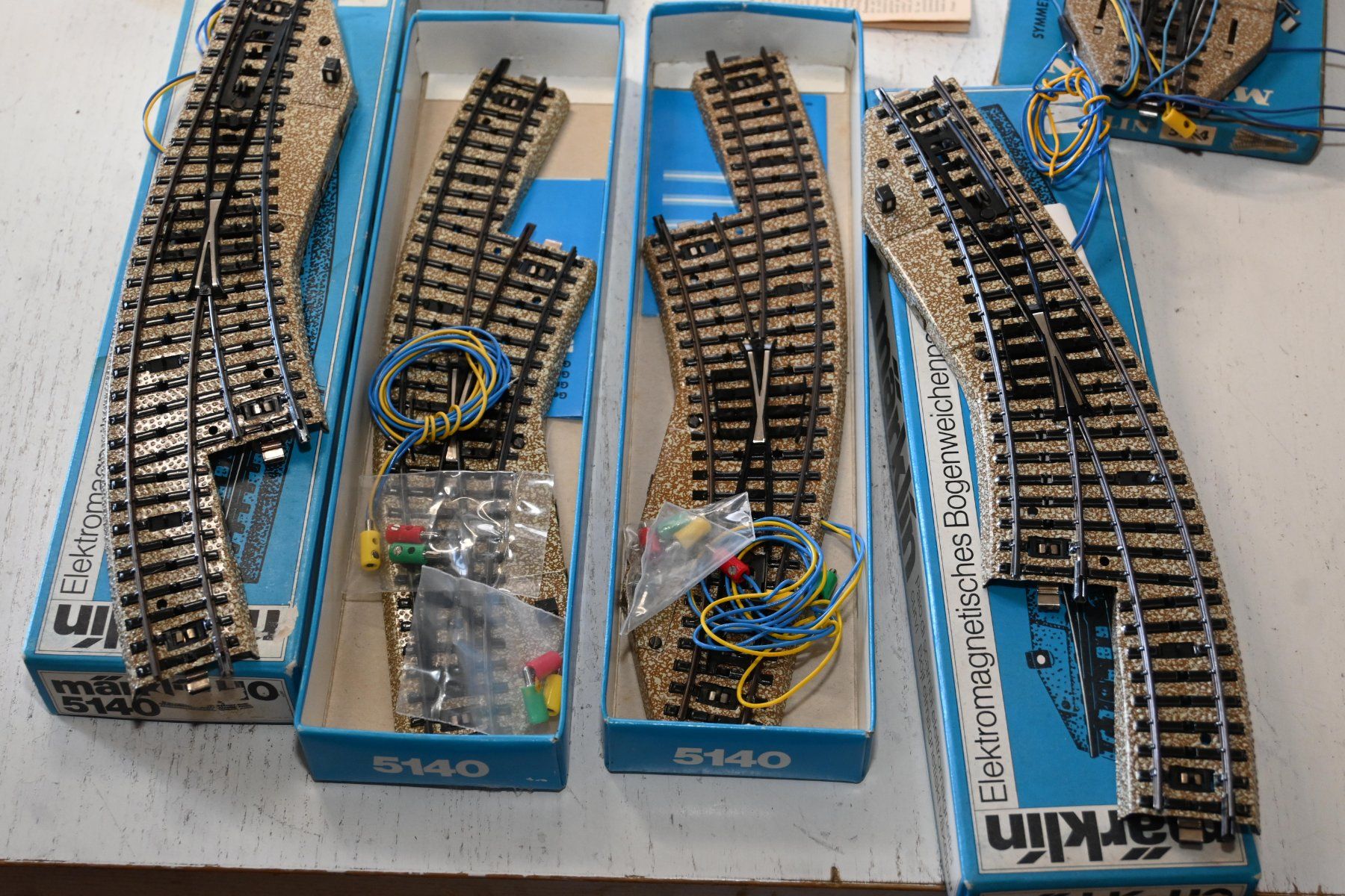 Märklin Modellini di ferrovie: Märklin M Weichen HO/AC mit OVP – Usato da Laupen ZH venduto da Zmoewe 2