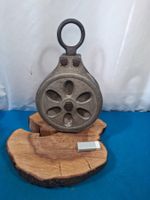 1 antike Drahtseil Umlenk Bau Rolle, Ø 17cm (4105X#AEW0)
