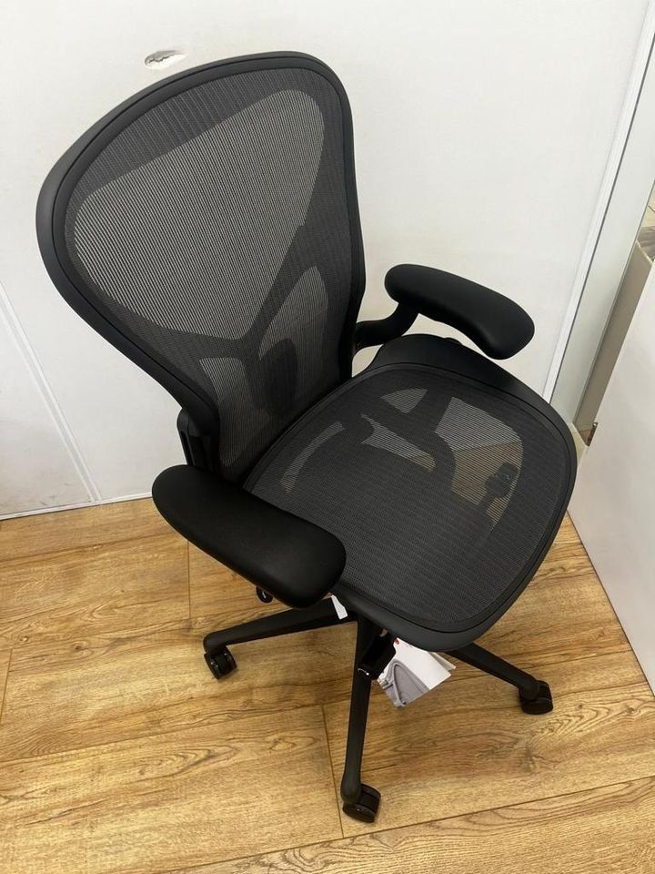 Herman Miller Sedie: Herman Miller Aeron Remastered Neu – Usato da Purmerend venduto da Offeco 9