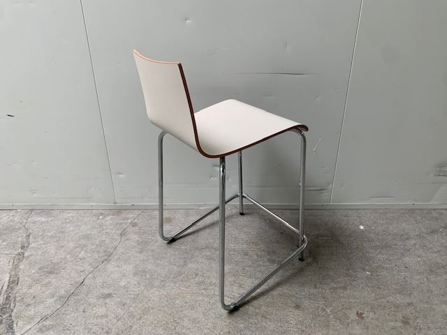 Sedie per ufficio: Hocker mittlere Höhe Creme Farbe – Usato da St. Gallen venduto da MSMoebelhandel 3