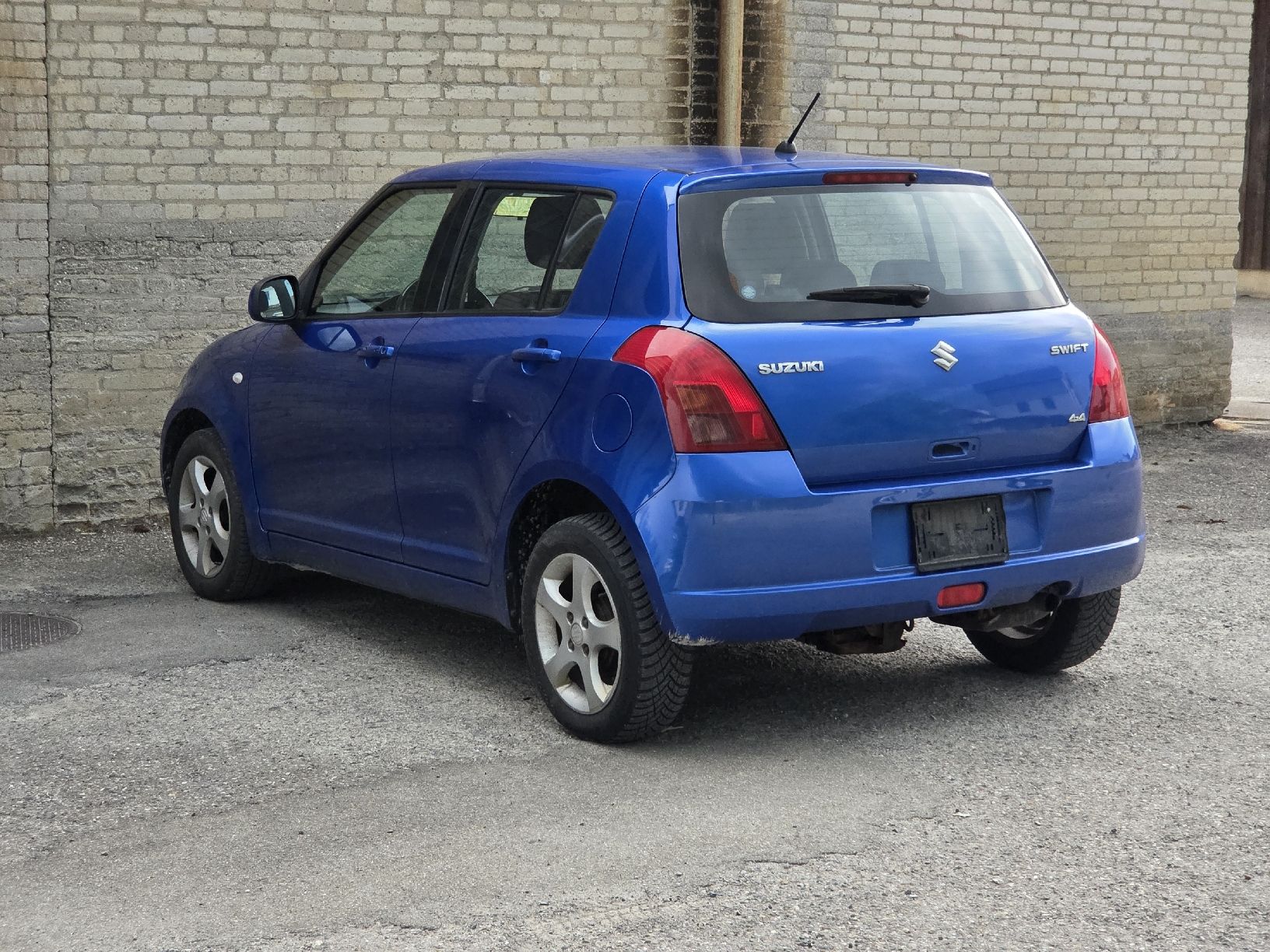 Suzuki Autos: Suzuki Swift 1.3 4WD – D'occasion à Gossau SG par mai_zmd7 3