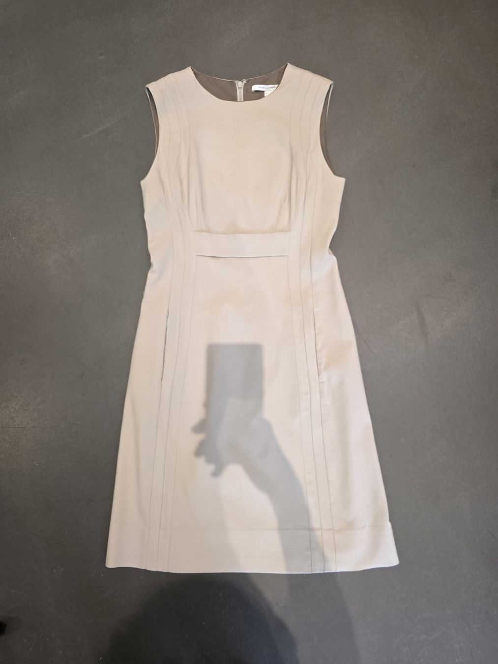Diane von Furstenberg Vestiti: Diane von Furstenberg Etuikleid – Nuovo (secondo la descrizione) da Zürich venduto da ANU-AnimalsNeedUs