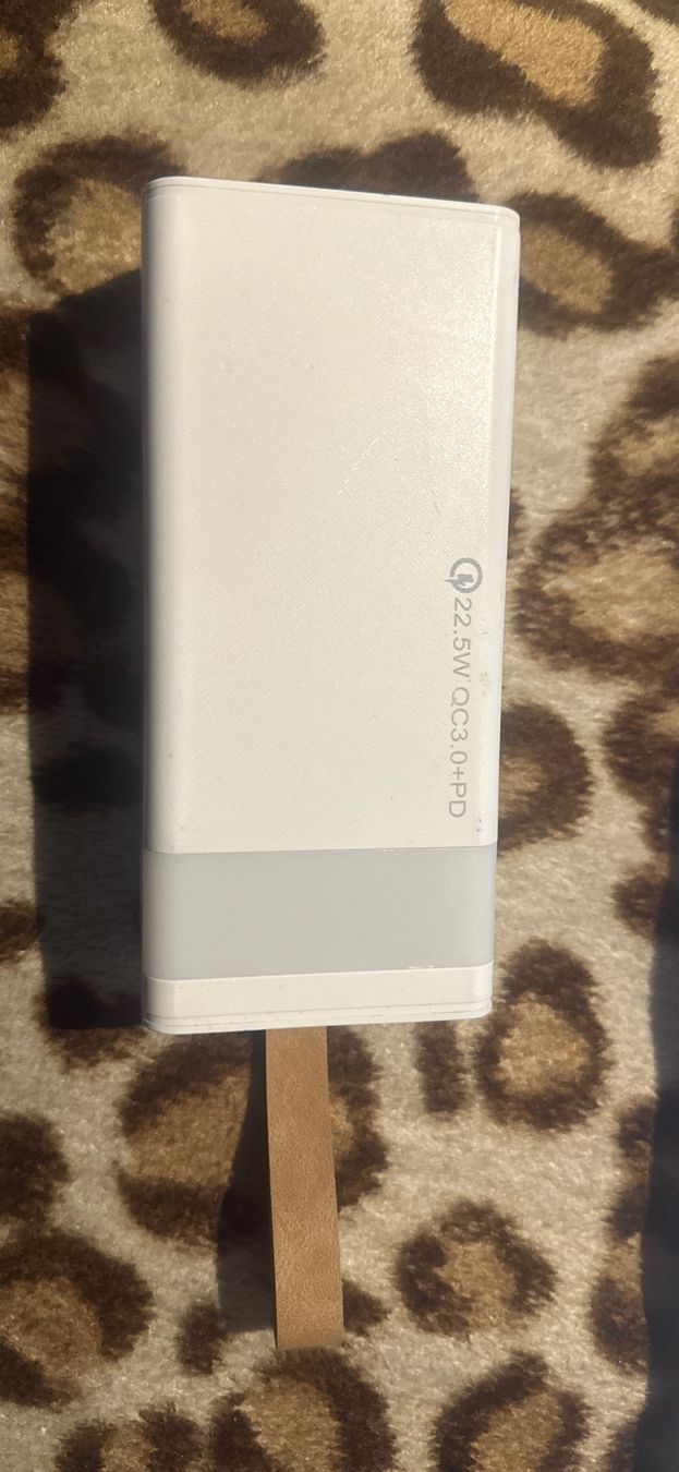 Caricabatterie: Powerbank in weiss – Usato da uzwil venduto da Semkii.j