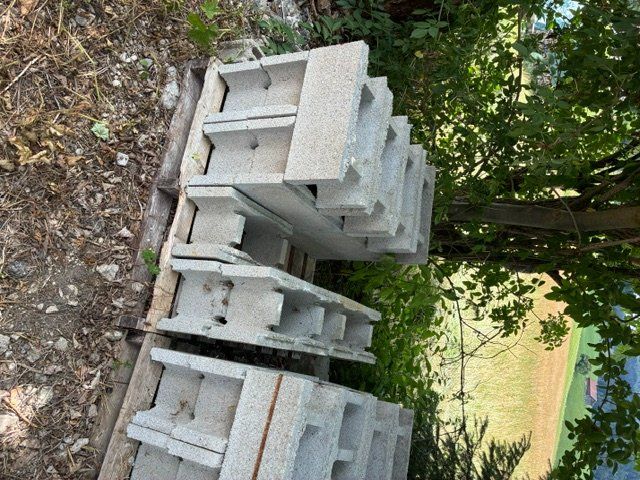 Steine & Dachziegeln: Blocs de béton creux construction – Neu (gemäss Beschreibung) aus le locle von jackfisch 4