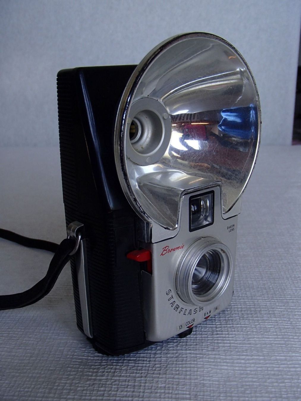 Kodak Fotocamera: KODAK BROWNIE STARFLASH CAMERA mit Blitz – Usato da Schöfflisdorf venduto da pullux 1
