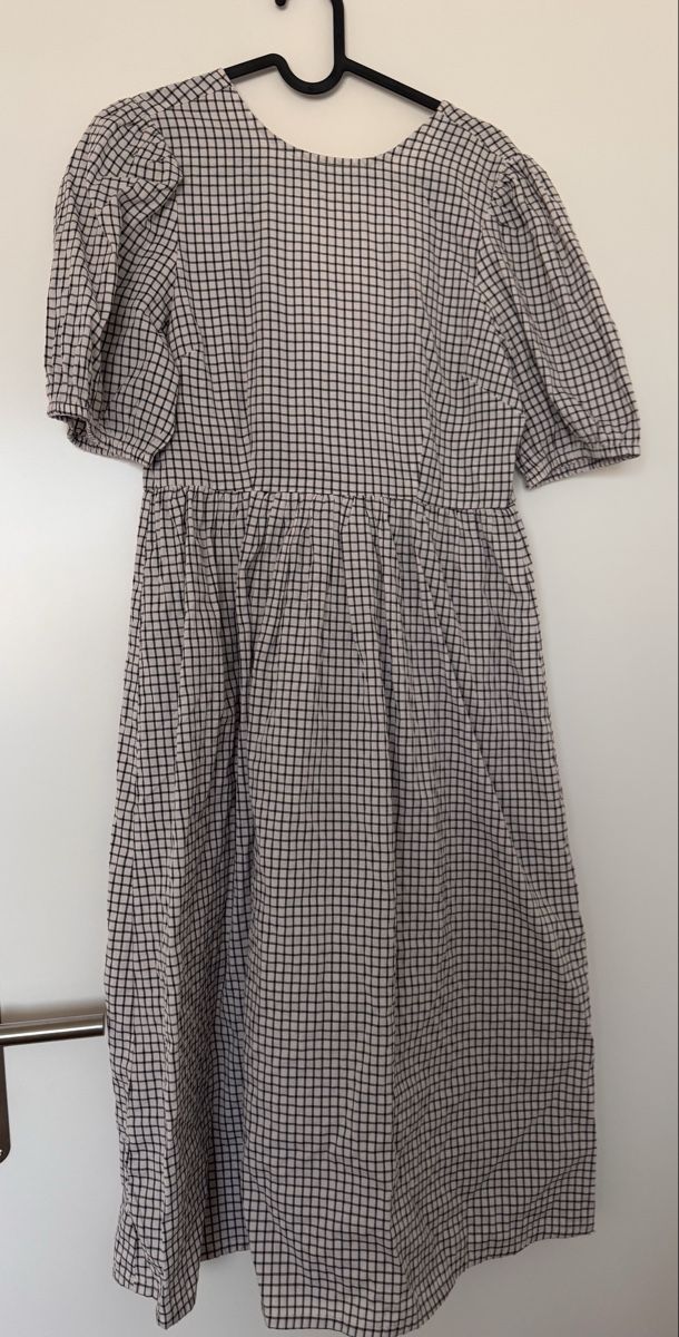 Vila Robes: Kleid – D'occasion à Nottwil par sta_d2xd