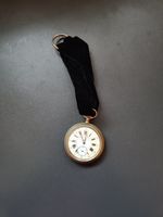 Taschenuhr mit Anhänger, silberfarben, gemustert