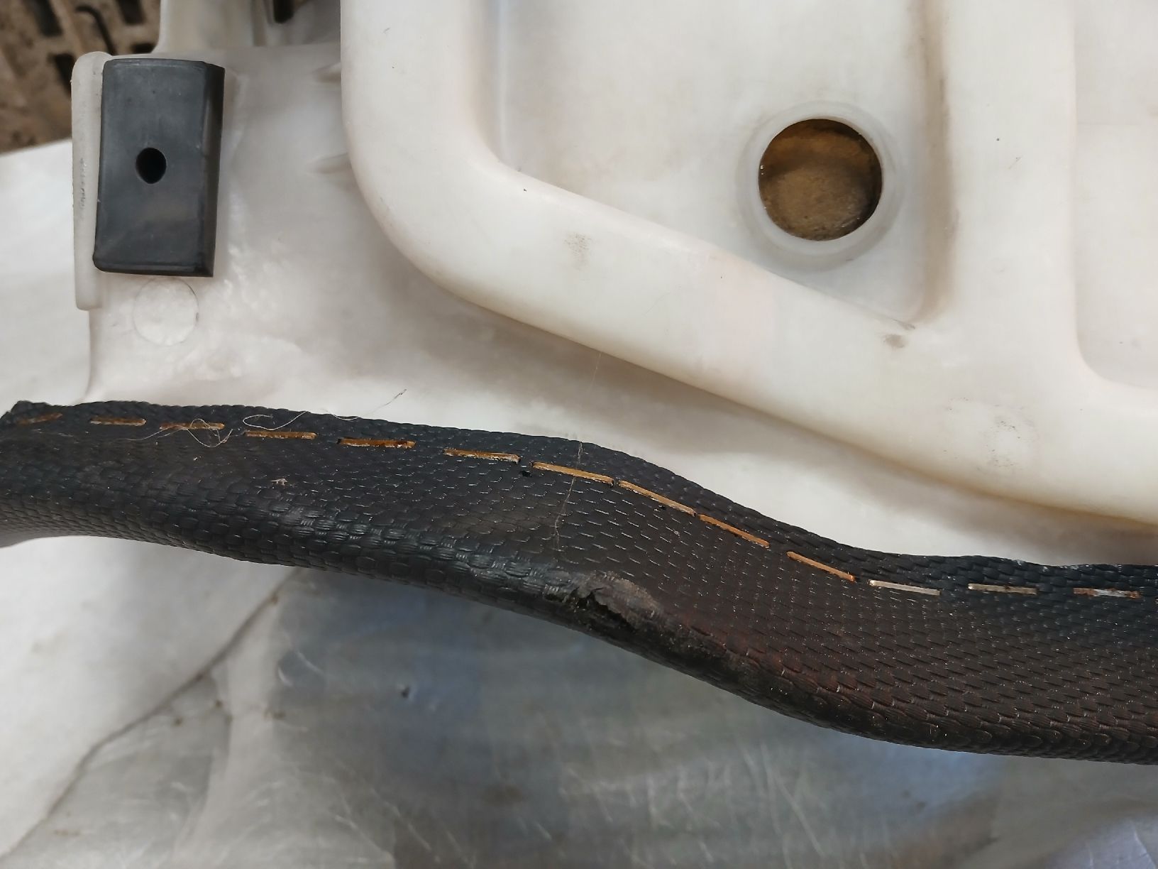 Yamaha Tutti i ricambio per moto: Yamaha TDM 850 4tx selle, siège, sattel – Usato da Fey venduto da lobanovski1 4