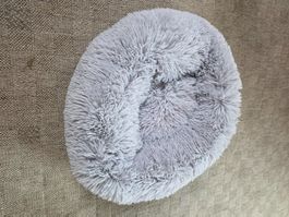 Flauschiges Katzenbett