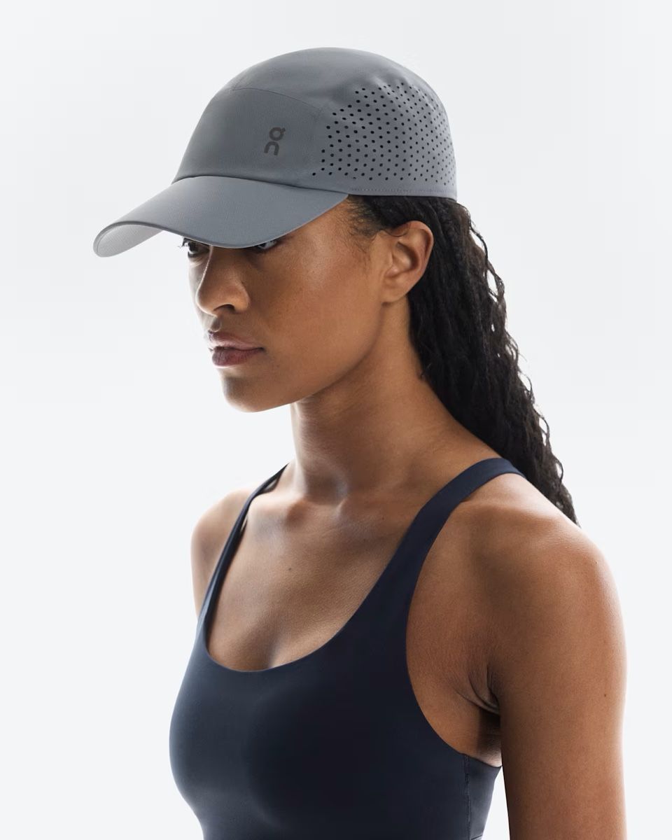 Altro in  Abbigliamento & Accessori: ON Lightweight Cap Rock grey as new – Nuovo (secondo la descrizione) da Esslingen venduto da Yanafuchs 2