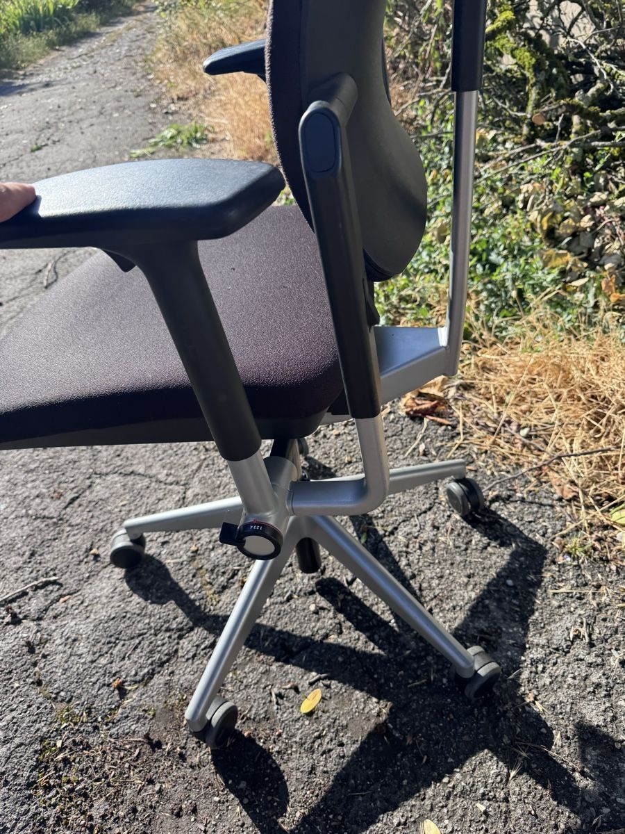Fauteuils: Fauteuil de bureau steelcase – D'occasion à Vésenaz par Angela.C3 3