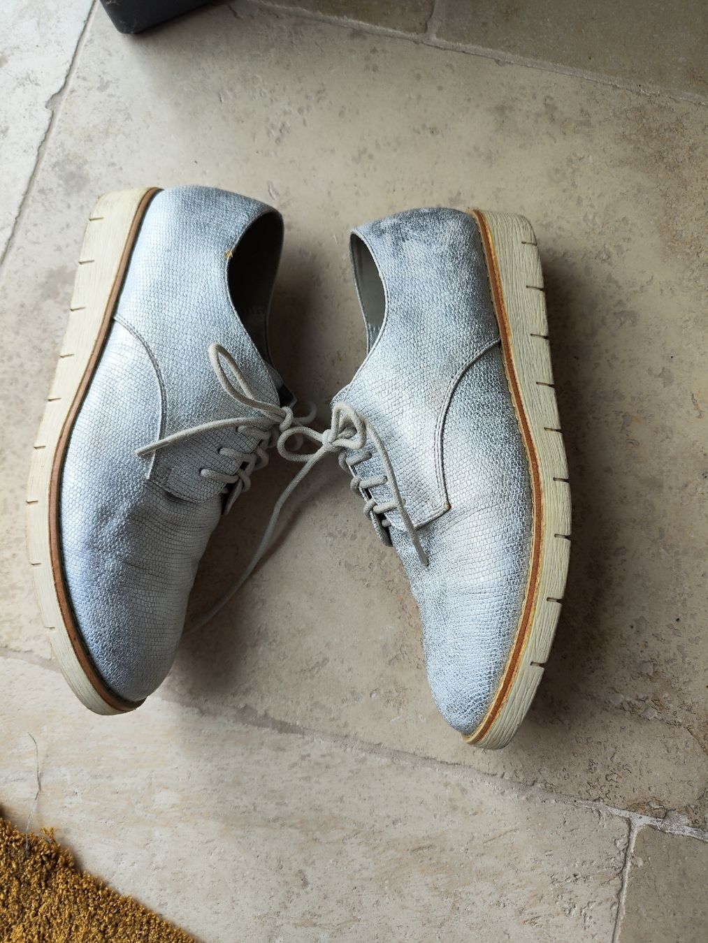 Damenschuhe: Silberne Schnürschuhe Gr.39 bequem & stylisch! – Gebraucht aus Uerikon von paloma61 2