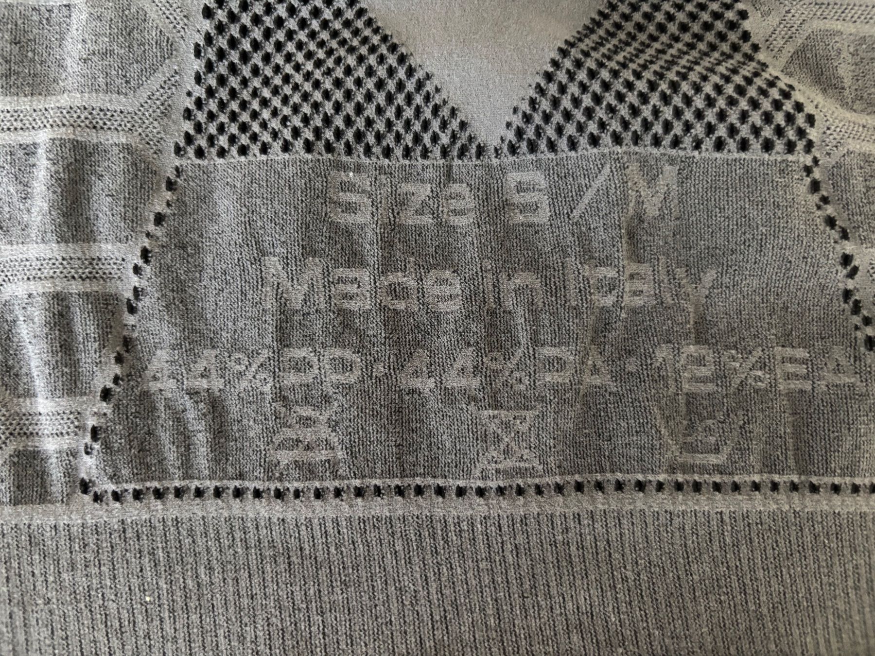 Leibchen & Hosen: Q36.5 Langarm  gr S/M baselayer 3 – Gebraucht aus Geuensee von sonnetje 3