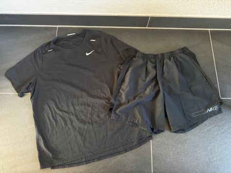 *Nike* Running Shirt/Hose kurz, Gr. L, schwarz