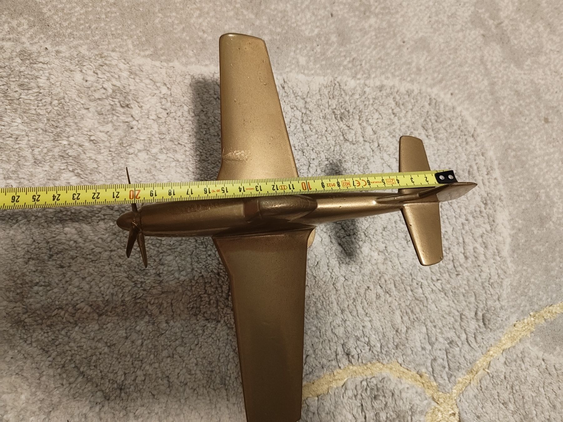 Kit di modellismo & Modellini statici: Messingfarbener P51 Mustang Modell – Usato da Bäch SZ venduto da BirdyTheBird 3