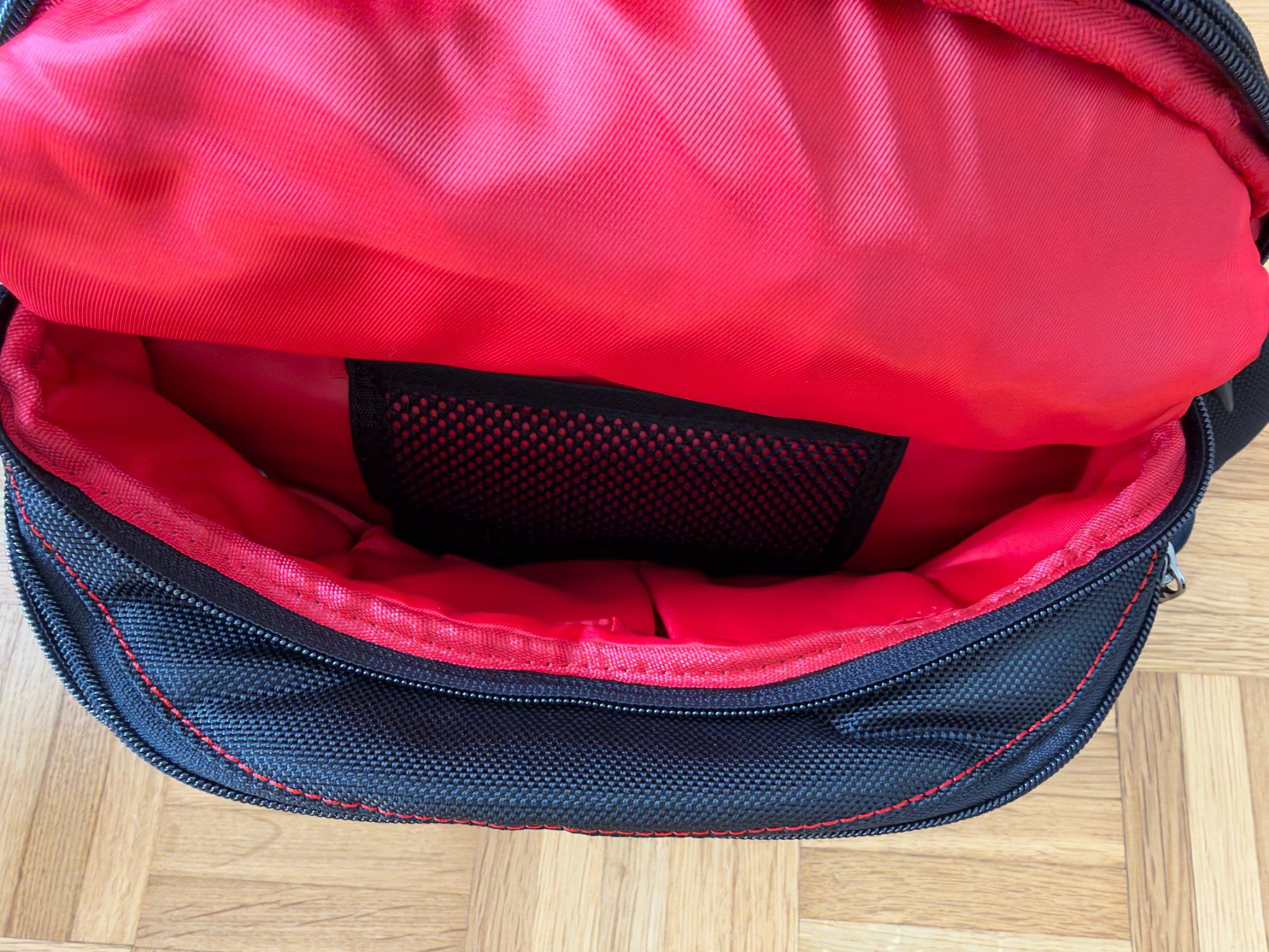 Taschen: MV Agusta Bauchtasche mit Rucksackfunktion – Gebraucht aus Sursee von Polo40 1