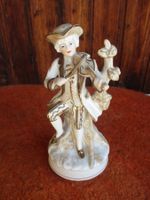 Porzellanfigur mit Musik
