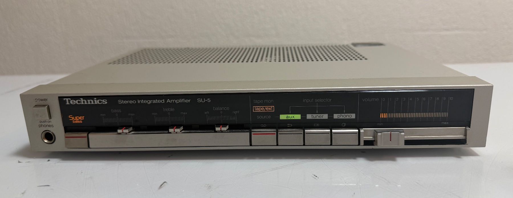Technics Amplificatori: Technics SU-5 Stereo Integrated Amplifier (1982-85) – Usato da Oberglatt ZH venduto da Kumar2