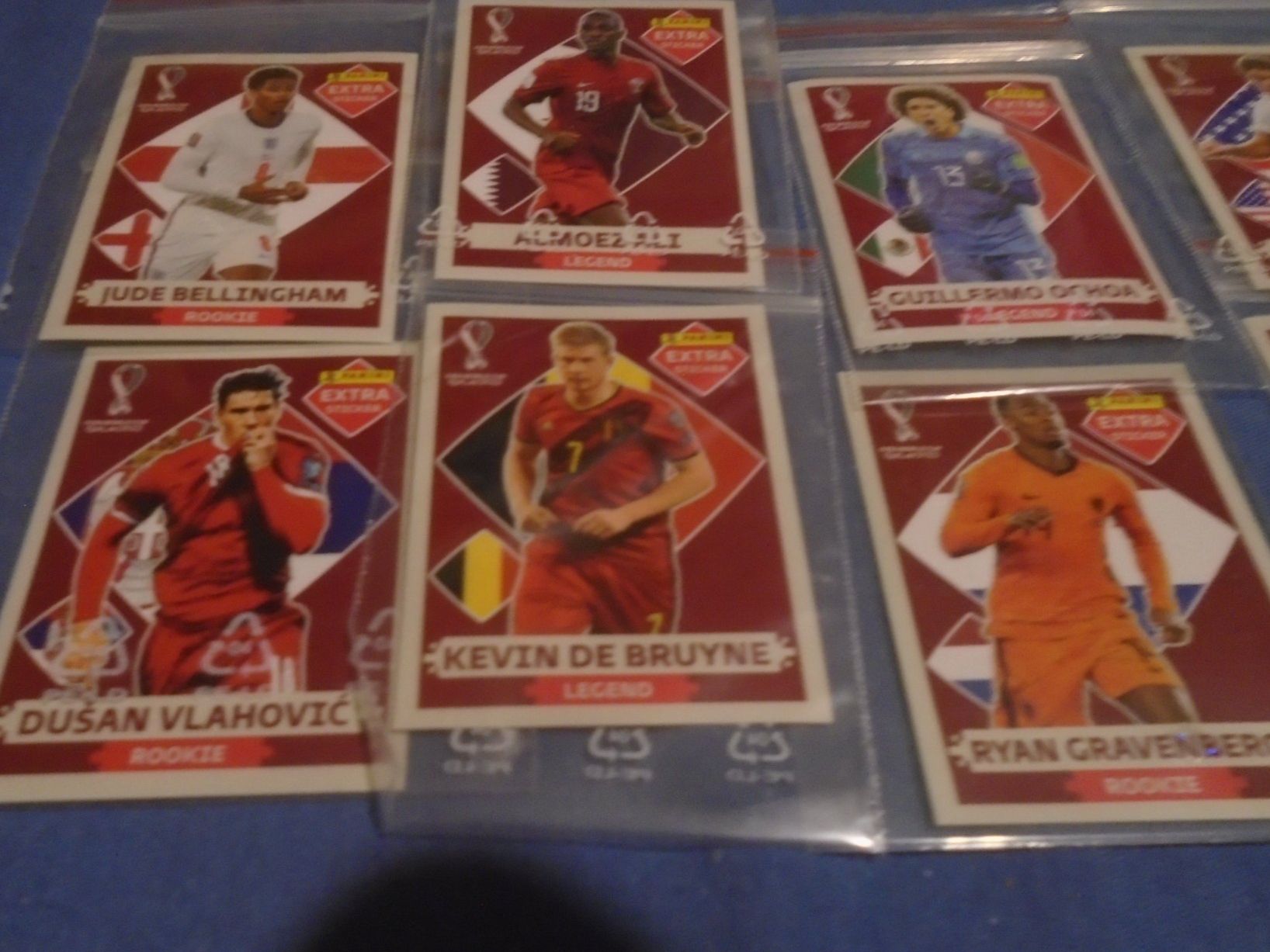 Panini Sammelbilder & Trading cards: 16 ver Panini WM2022 Extra Sticker 9x Normal 7x Bronce – Gebraucht aus Winterthur von Beli2000 1