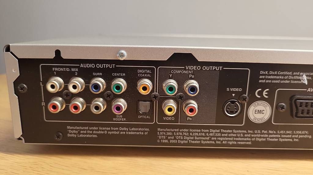 Onkyo Multimediaplayer & Streamer: CD/DVD-Player ONKYO DV-SP503E – Gebraucht aus Basel von langga9 6