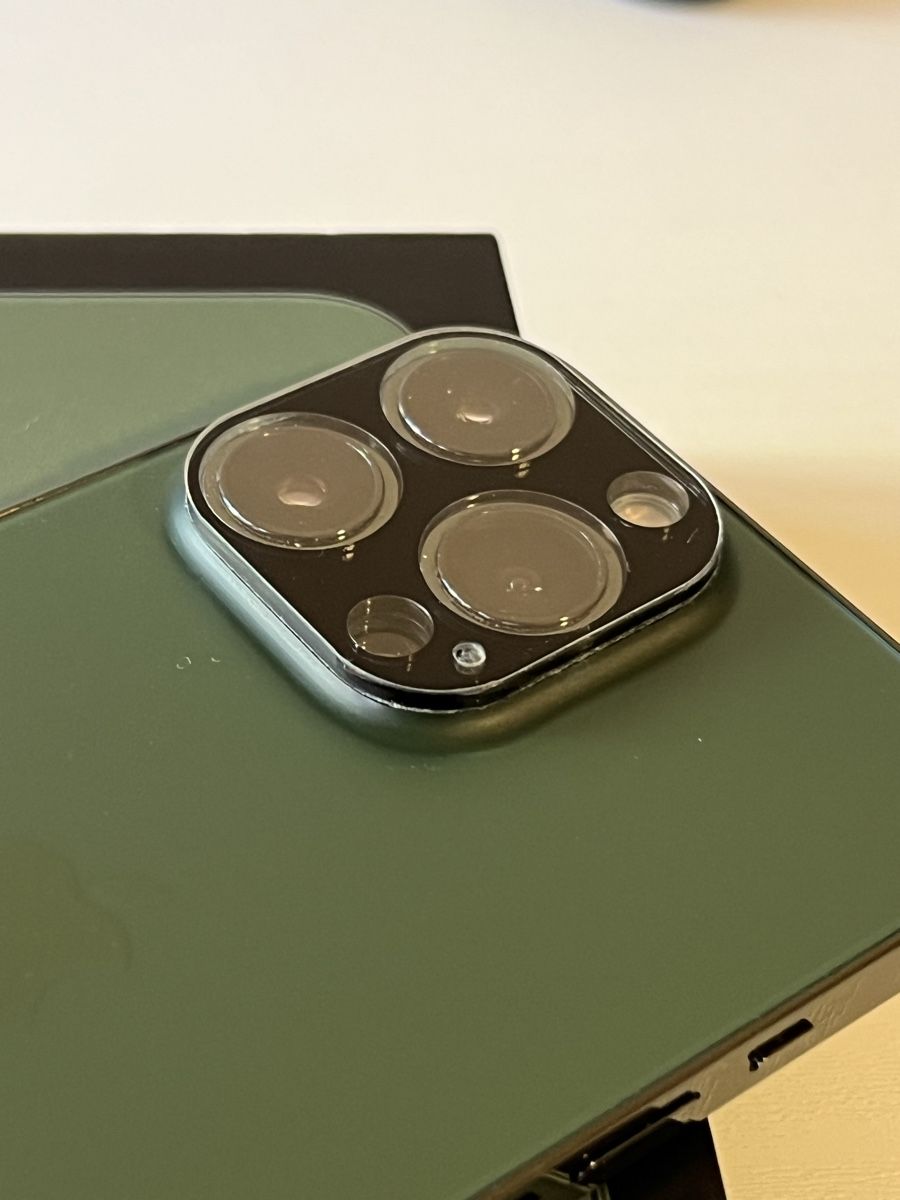 Apple Telefoni cellulari / Smartphones: iPhone 13 Pro 128GB Alpine Green Ideal – Usato da Adliswil venduto da Pacifoll 4