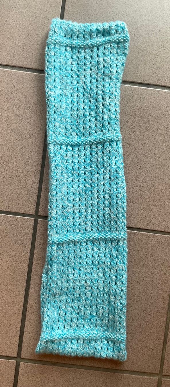 Foulard & Sciarpe: Loop Schal mit Lochmuster *NEU* – Nuovo (secondo la descrizione) da Krauchthal venduto da Handmade_Hub 3