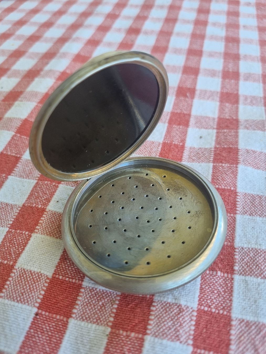 Artdeco Make-up: Alt puderdose artdeco' – Usato da Ostermundigen venduto da vintage60