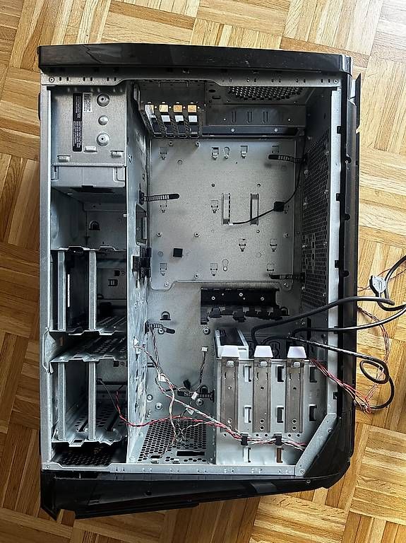 Custodie: Alienware Aurora R4, PC?Gehäuse – Usato da Basel venduto da danylo_tustanovskyi 2