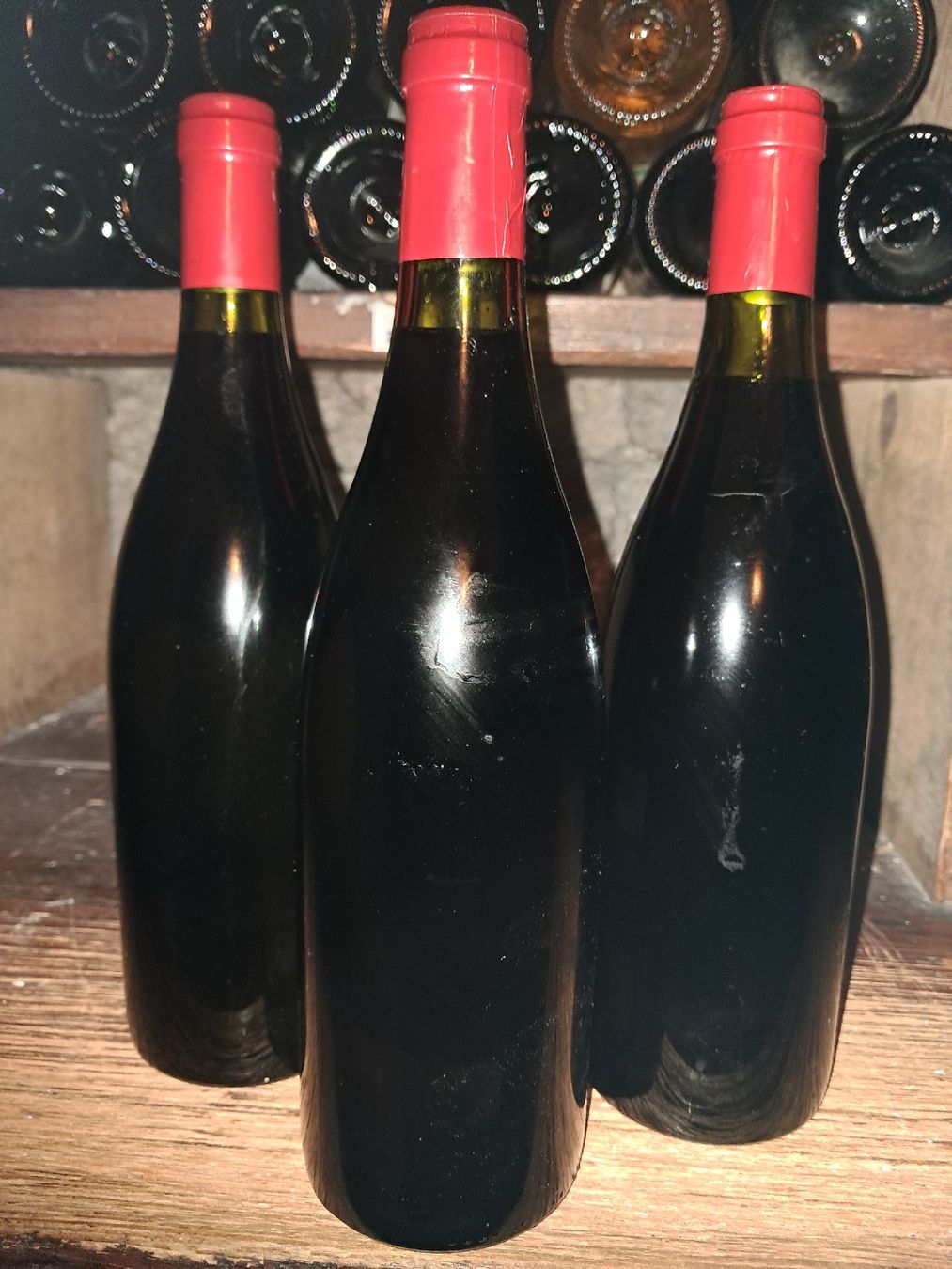 Vino: Lot de 3 Moulin-à-Vent (AOC) 1995 – Nuovo e nell'imballaggio originale da Le locle venduto da juliensaran 3