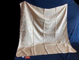Foulard fleuri Swatch, vintage, en soie couleur champagne.