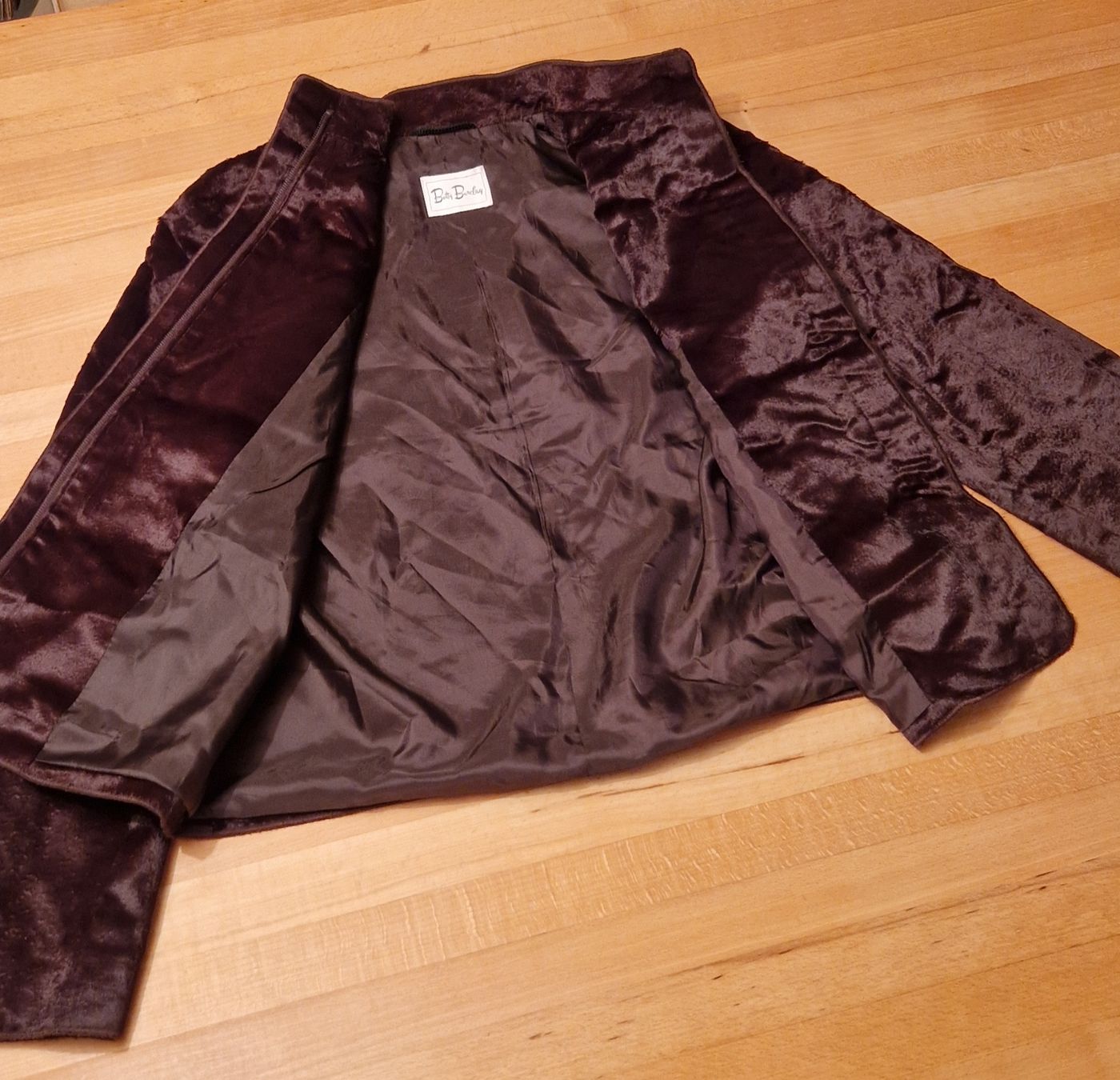 Vestes: Mode Jacke – Neuf (Voir description) à Ulisbach par bri_ws2m