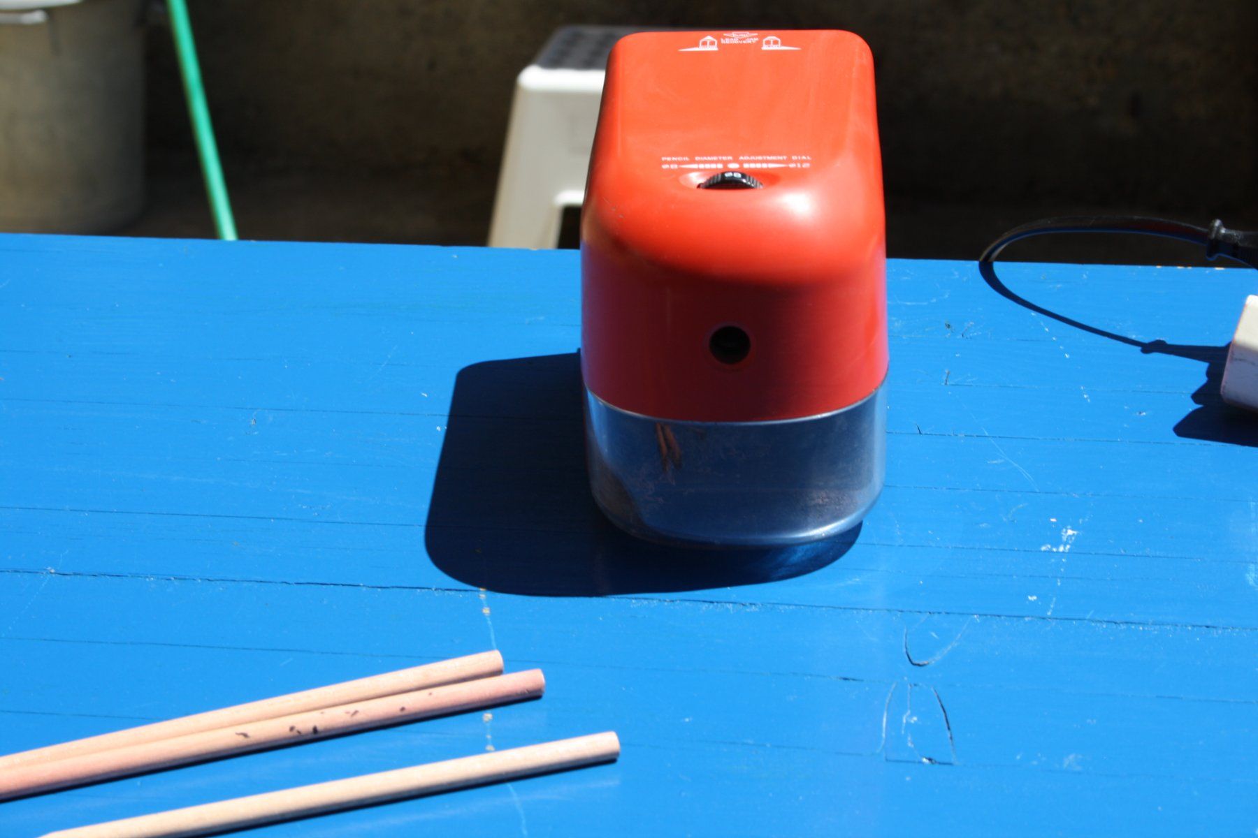Caran D'Ache Temperini: Caran d'Ache Spitzmaschine elektrisch – Usato da Wauwil venduto da Pneuedy 6