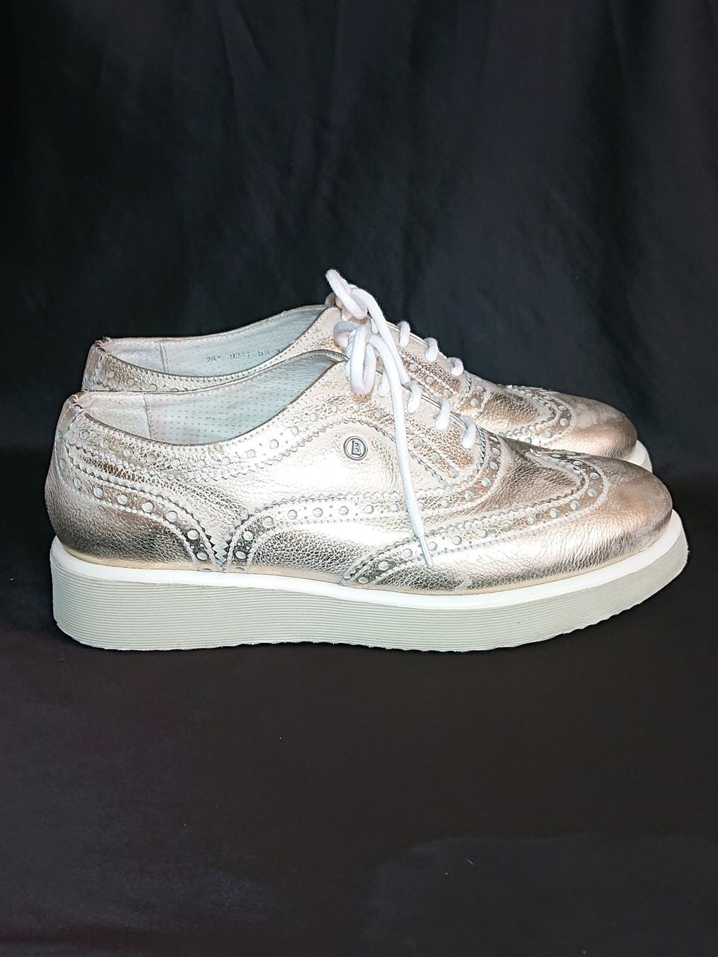 Bogner Scarpe da donna: Halbschuhe / Schnürer - BOGNER - 37 - Leder - gold/beige – Usato da Thusis venduto da drd_zy9w 1