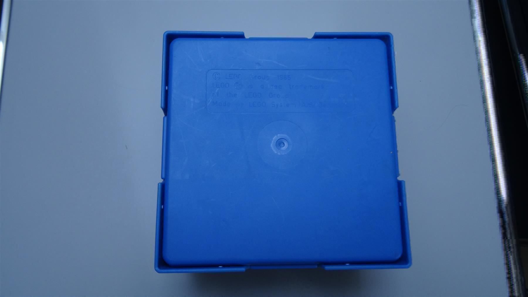 Lego Giocattoli: Midi-Lego Box mit 4 Noppen blau – Usato da Lupfig venduto da Buerkli20 4