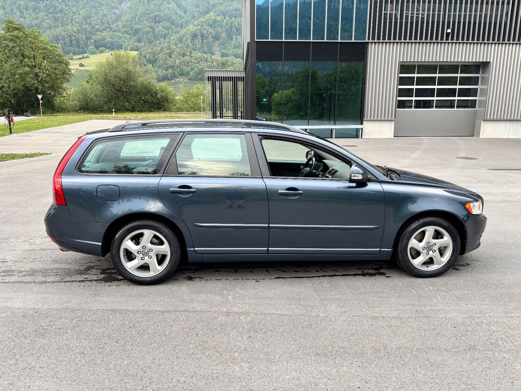 Volvo Autos: Volvo V50 D3 Momentum – D'occasion à St. Margrethen SG par rah_667g 3