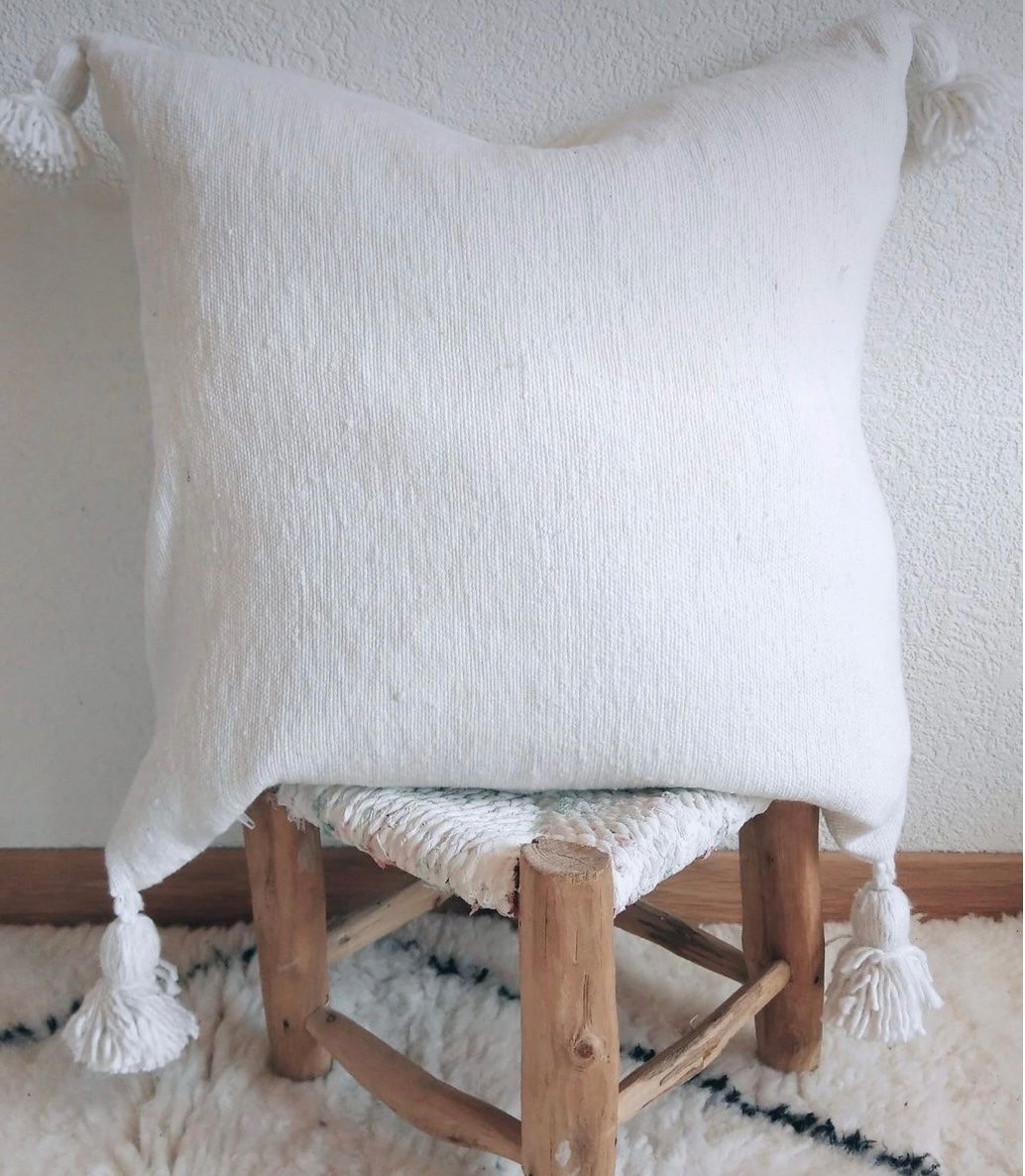 Cuscini: Kissenhülle mit Pompoms, handgefertigt – Nuovo e nell'imballaggio originale da Opfikon venduto da Zentou 7