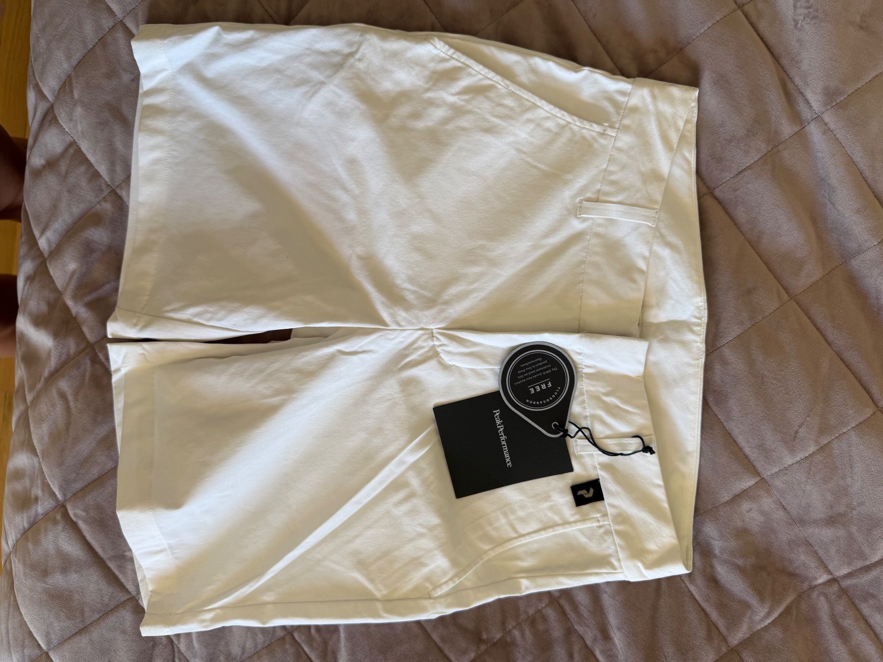 Peak Performance Pantalons: short taille 27 – D'occasion à Belmont-Lausanne par ale_k2sv