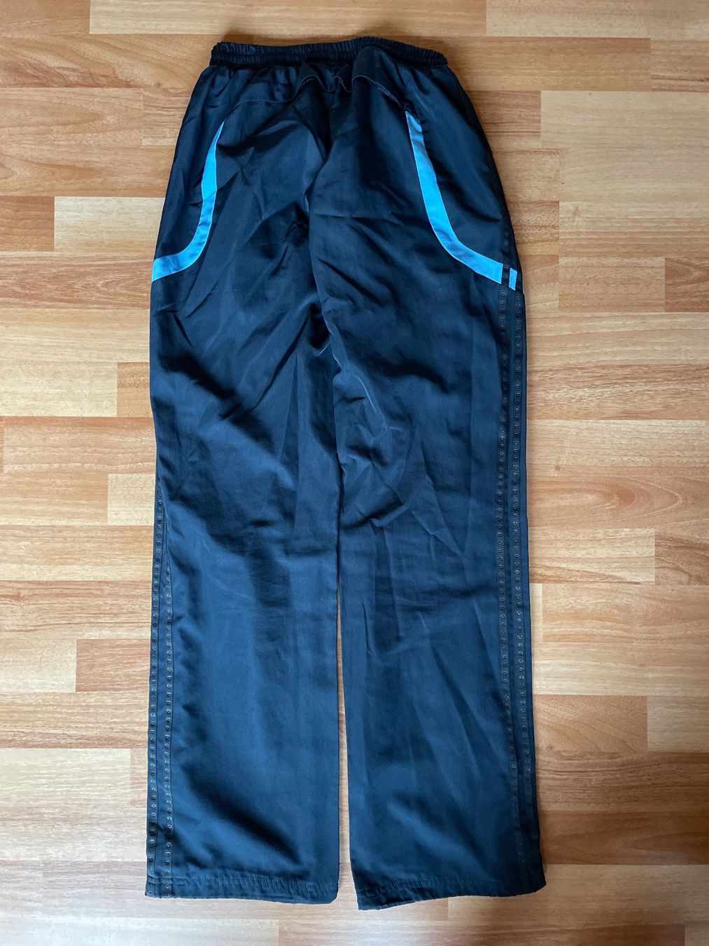 Adidas Pantaloni: Sporthose Gr.164 Adidas – Usato da Heiden venduto da fam_797q 2