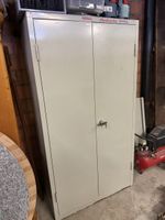 Metallschrank