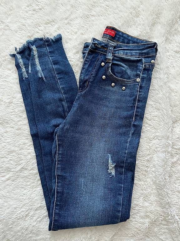 Jeans: Skinny Jeans blau Grösse 34 – Usato da Watt venduto da nad_h9db 1