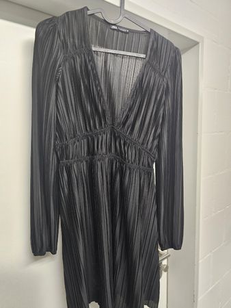 Zara Kleid, schwarz, Grösse S, Herbst/Winter Saison!