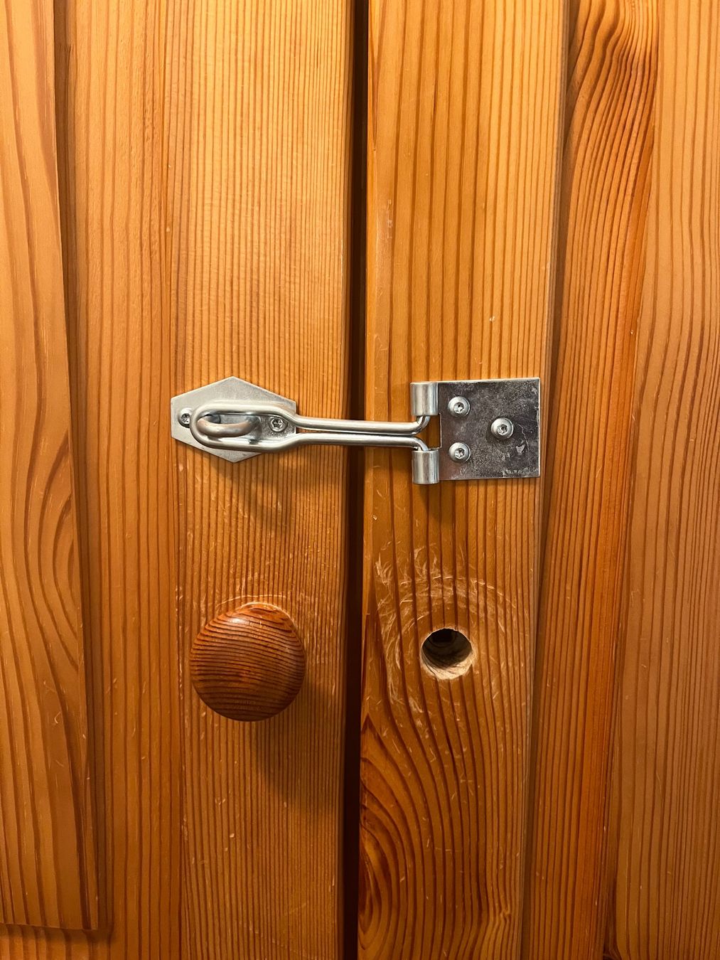 Armoires: Holzschrank – D'occasion à Landquart par det_v9m9 3