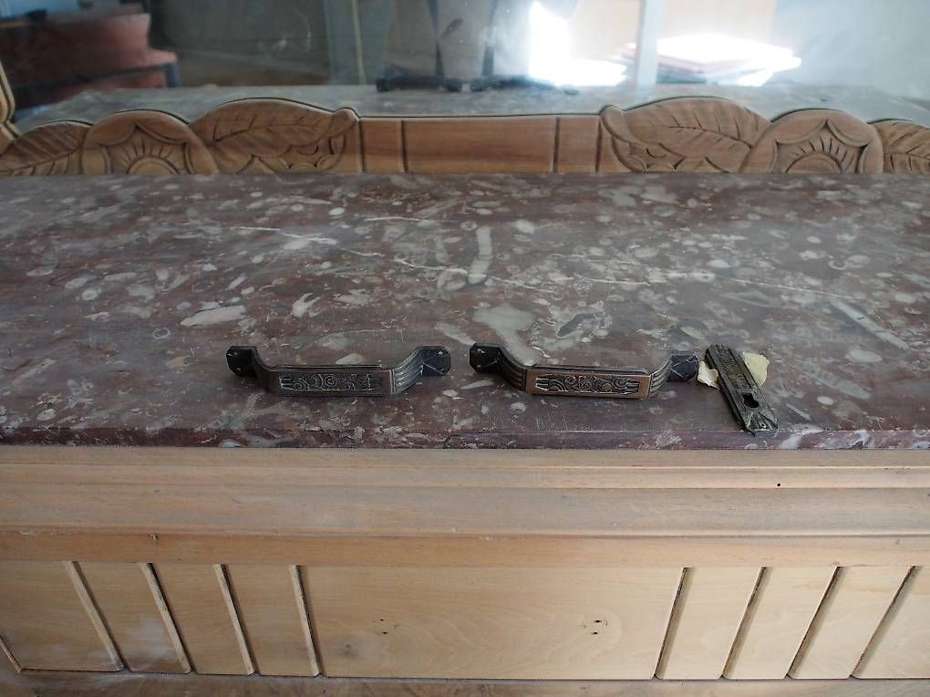 Credenze: Antikes Buffet Jugendstil 1920 – Usato da Bern venduto da Ifr0 2