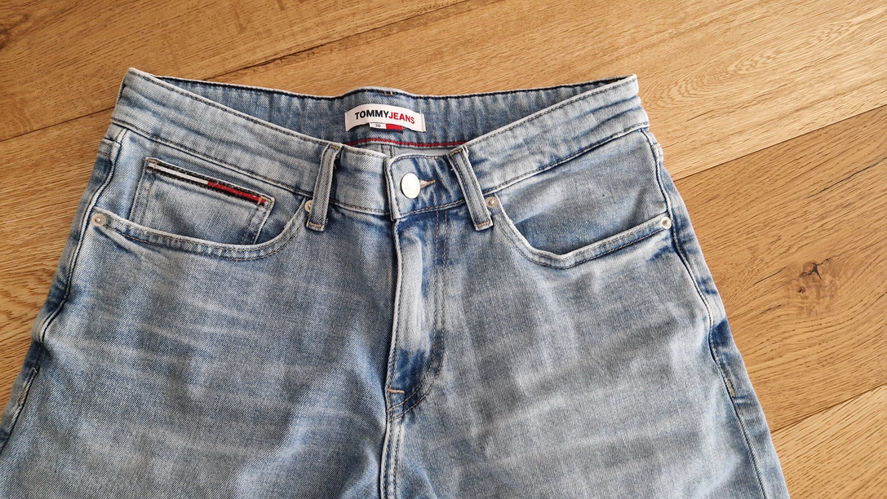 Tommy Hilfiger Jeans: Jeans-Shorts TOMMY HILFIGER, 30 – Nuovo (secondo la descrizione) da Frasnacht venduto da MiraBelle79 1