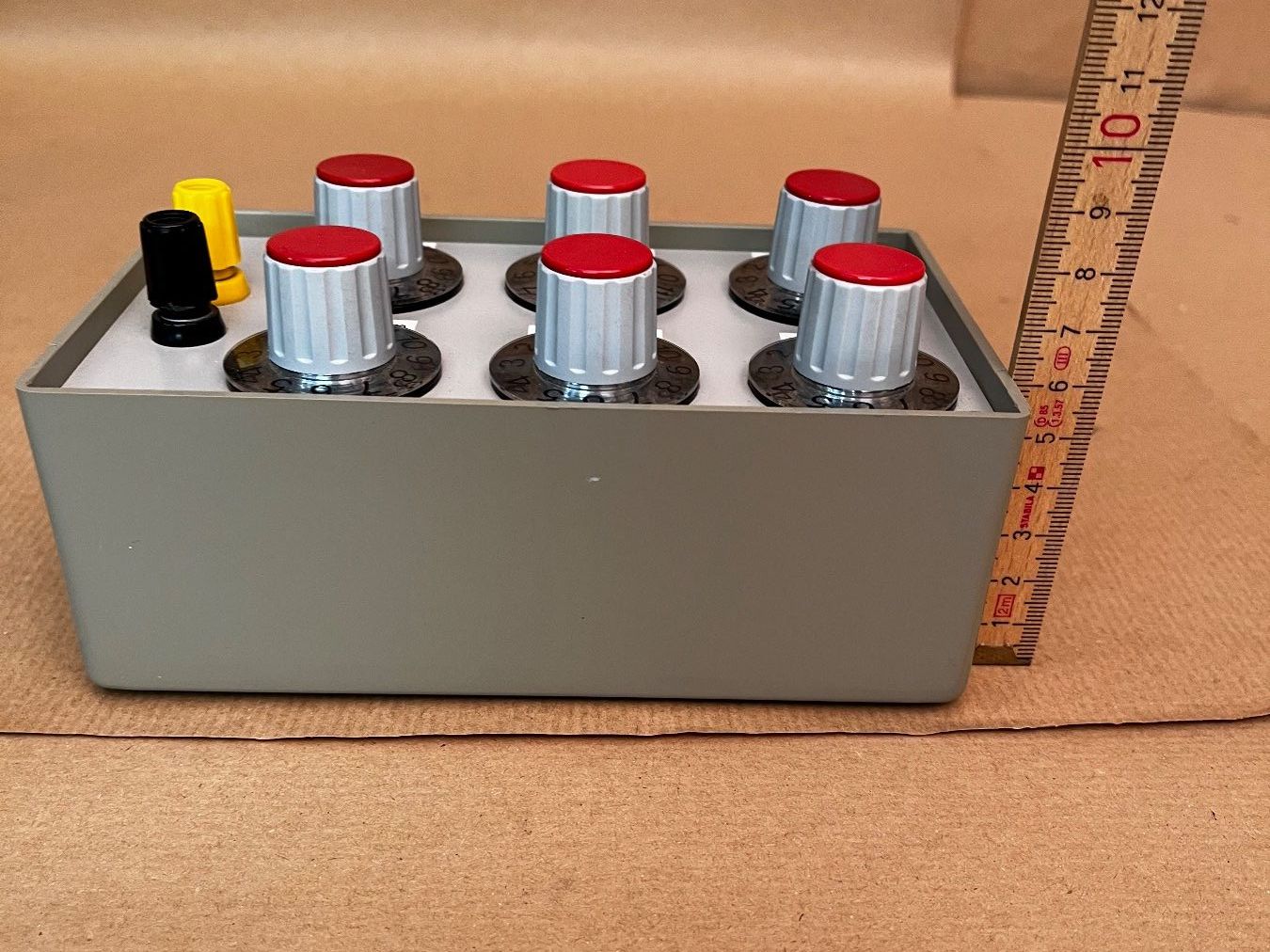 Composants électroniques: Widerstand-Dekade 0 ... 9 MOhm – D'occasion à Biel/Bienne par Daenu21 2