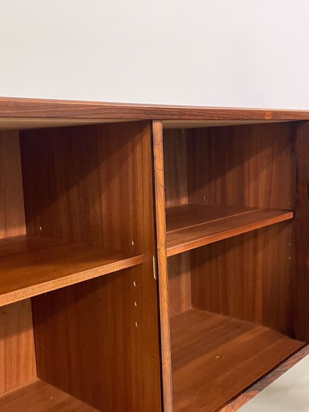 Cassettiere: Dänisches Palisander Sideboard Erling Torvits 1960s – Usato da Basel venduto da MidMod20C 5