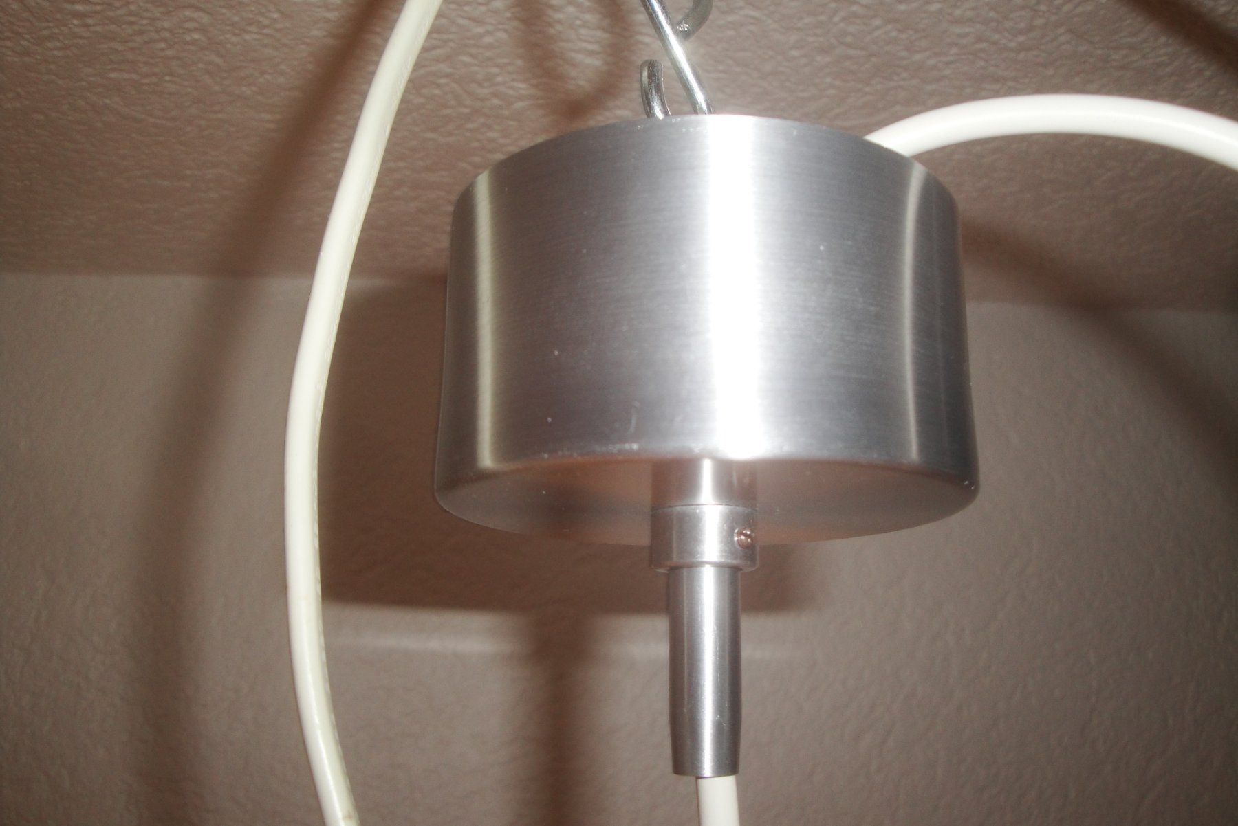 Lampen: Kellerlampe mit Emaillierter Lampenschi. – Gebraucht aus Zürich von Paykan 2