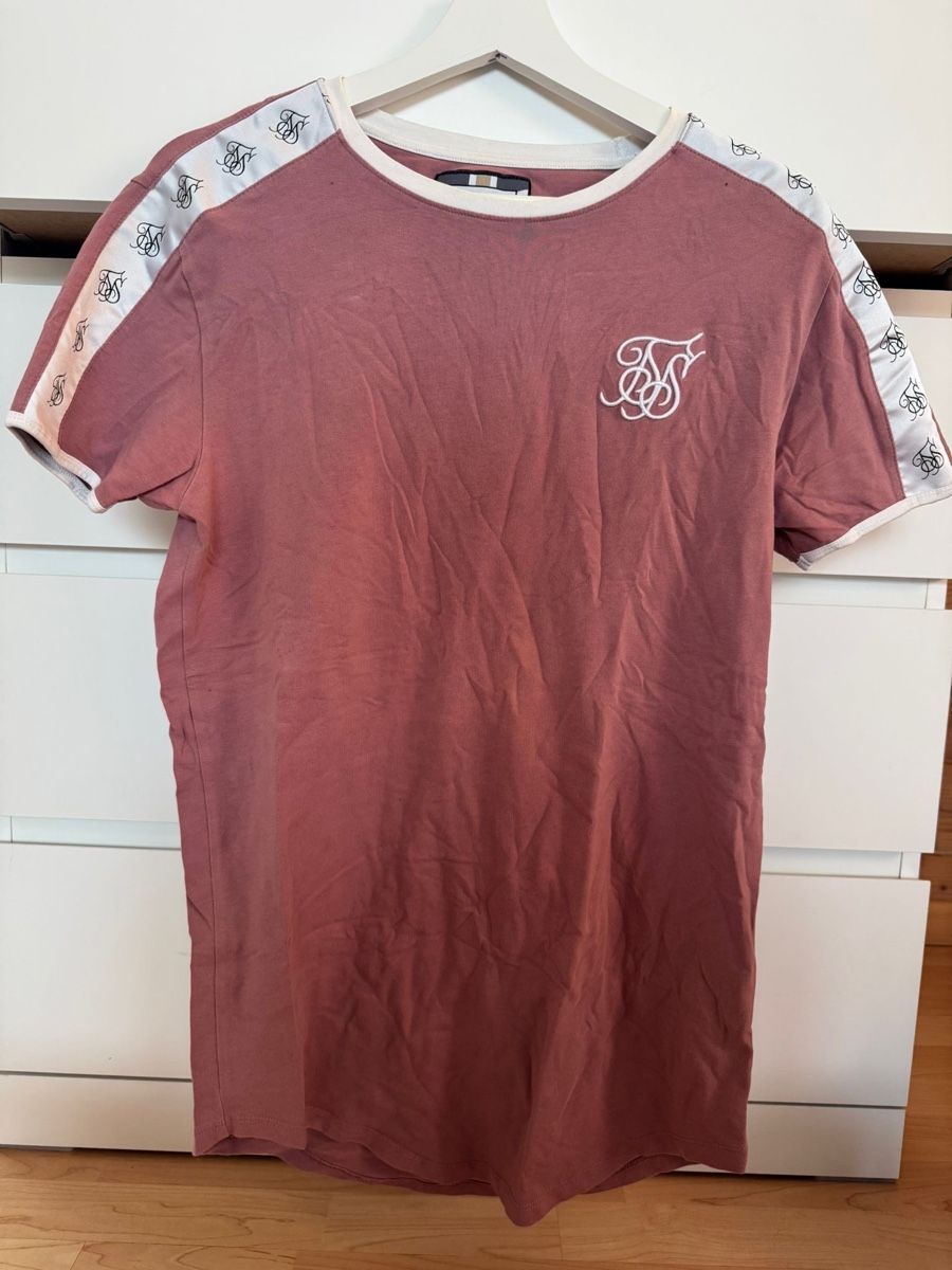 Siksilk T-shirt: SikSilk T-Shirt – Usato da Rubigen venduto da jer_5hkh