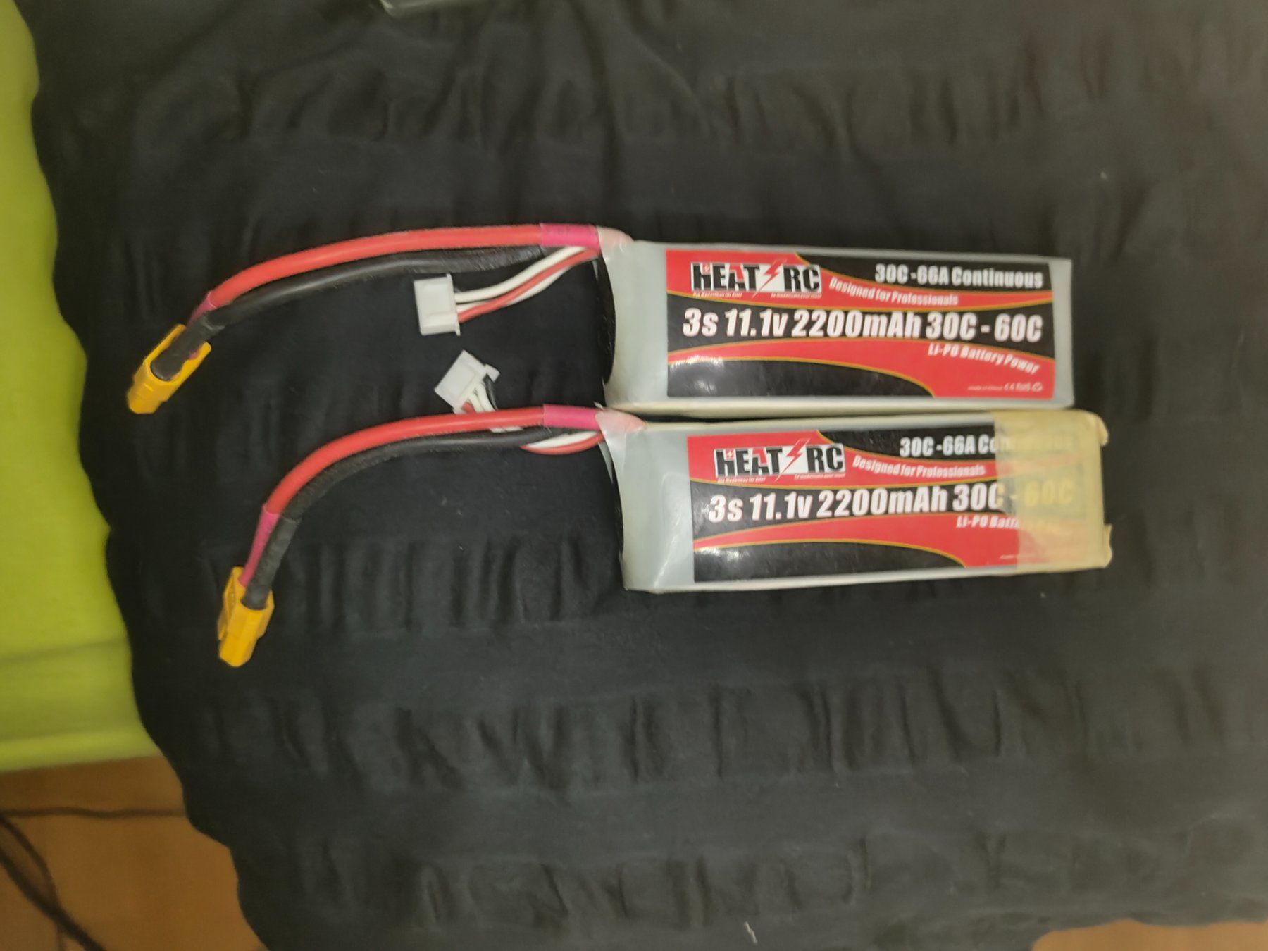 RC Kits de montage: Modellflieger/Zubehör – D'occasion à Brunnen par jor_8npm 2
