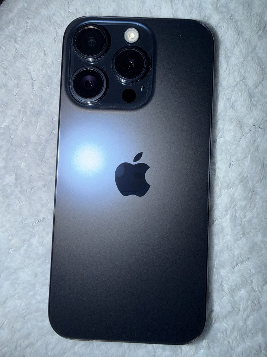 Apple Telefoni cellulari / Smartphones: Iphone 15 pro 256gb – Usato da Uzwil venduto da Sudee_b 5
